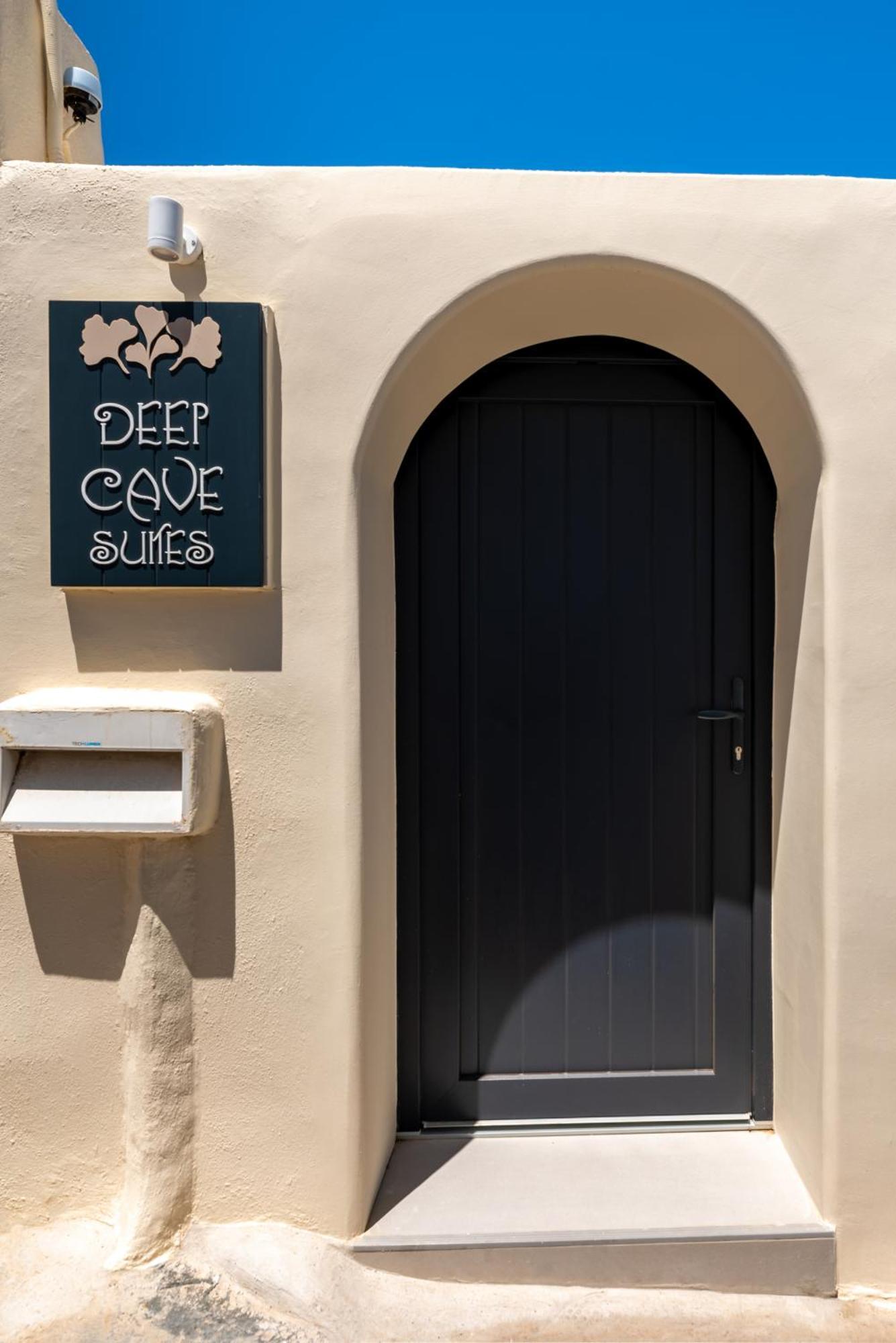 Deep Cave Suites Kontochori ثيرا المظهر الخارجي الصورة
