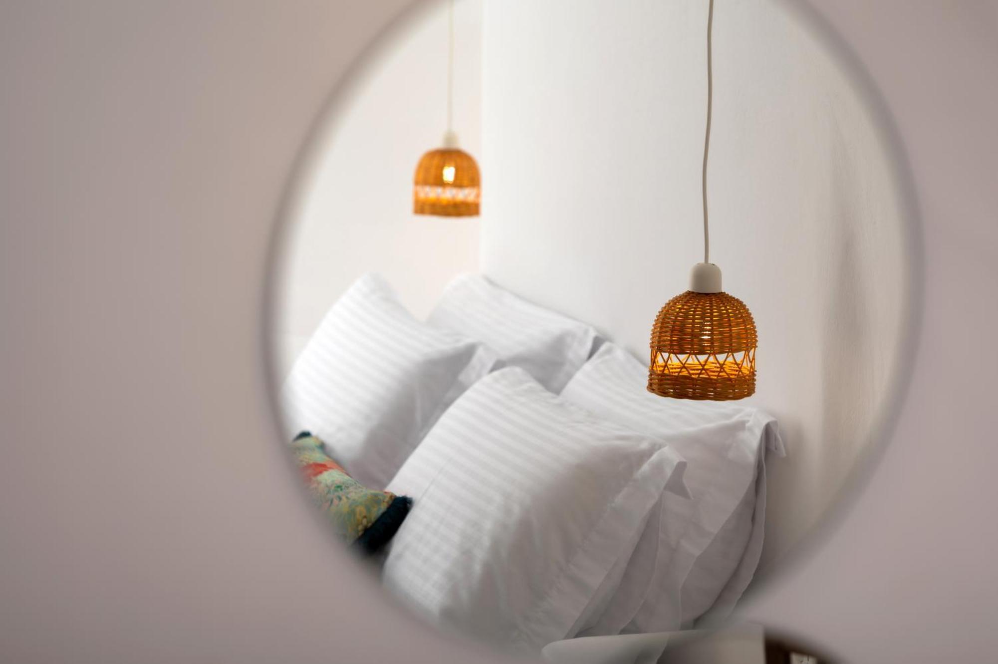 Deep Cave Suites Kontochori ثيرا المظهر الخارجي الصورة