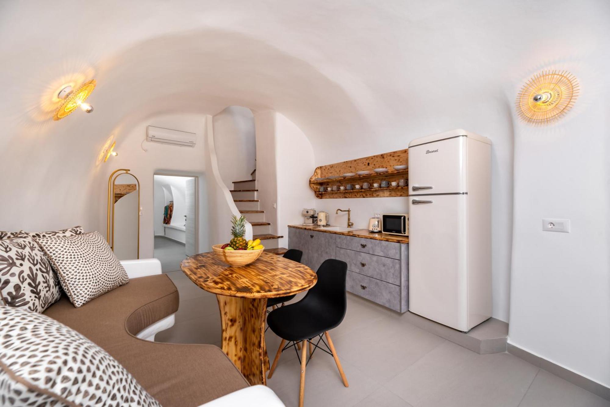 Deep Cave Suites Kontochori ثيرا المظهر الخارجي الصورة