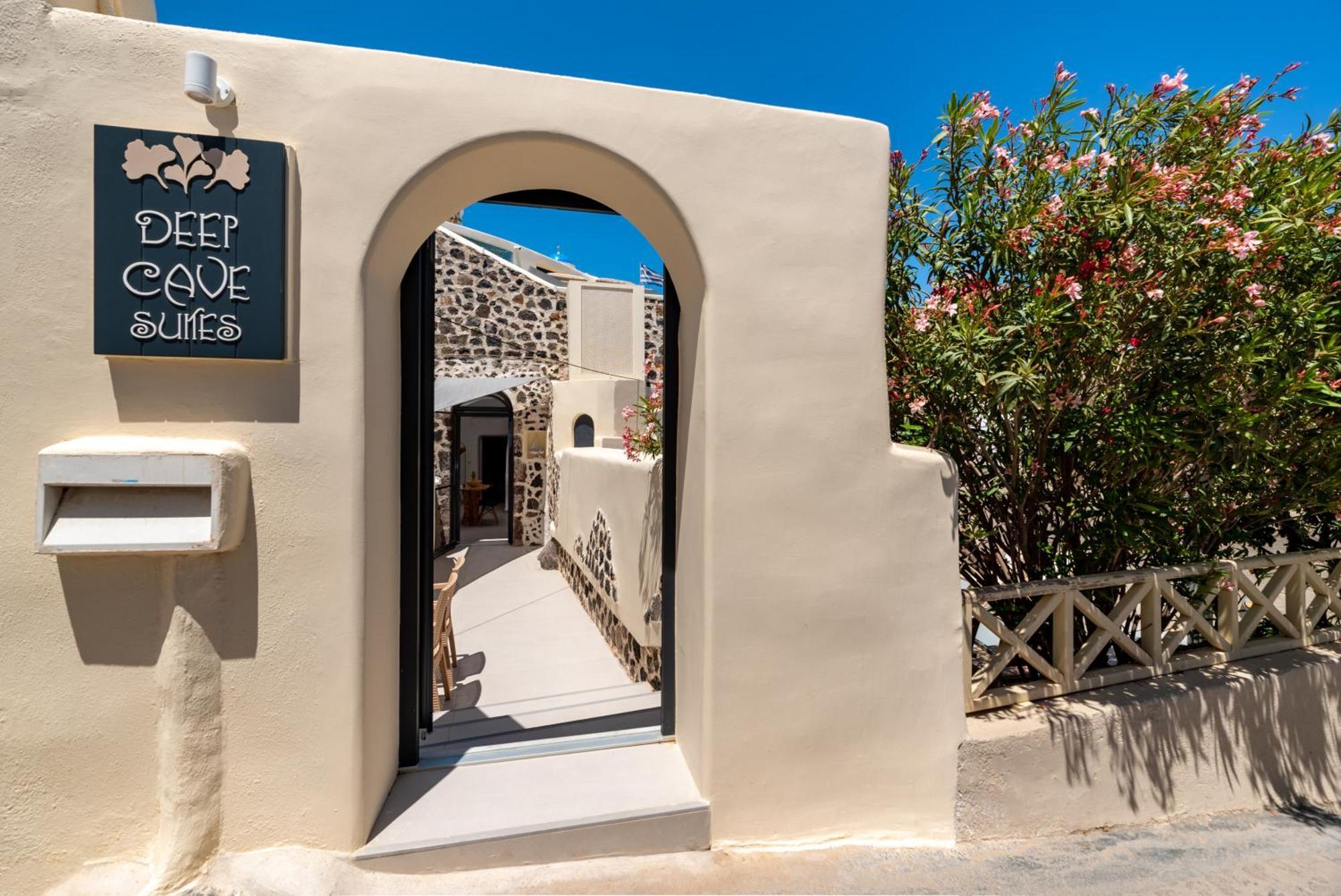 Deep Cave Suites Kontochori ثيرا المظهر الخارجي الصورة