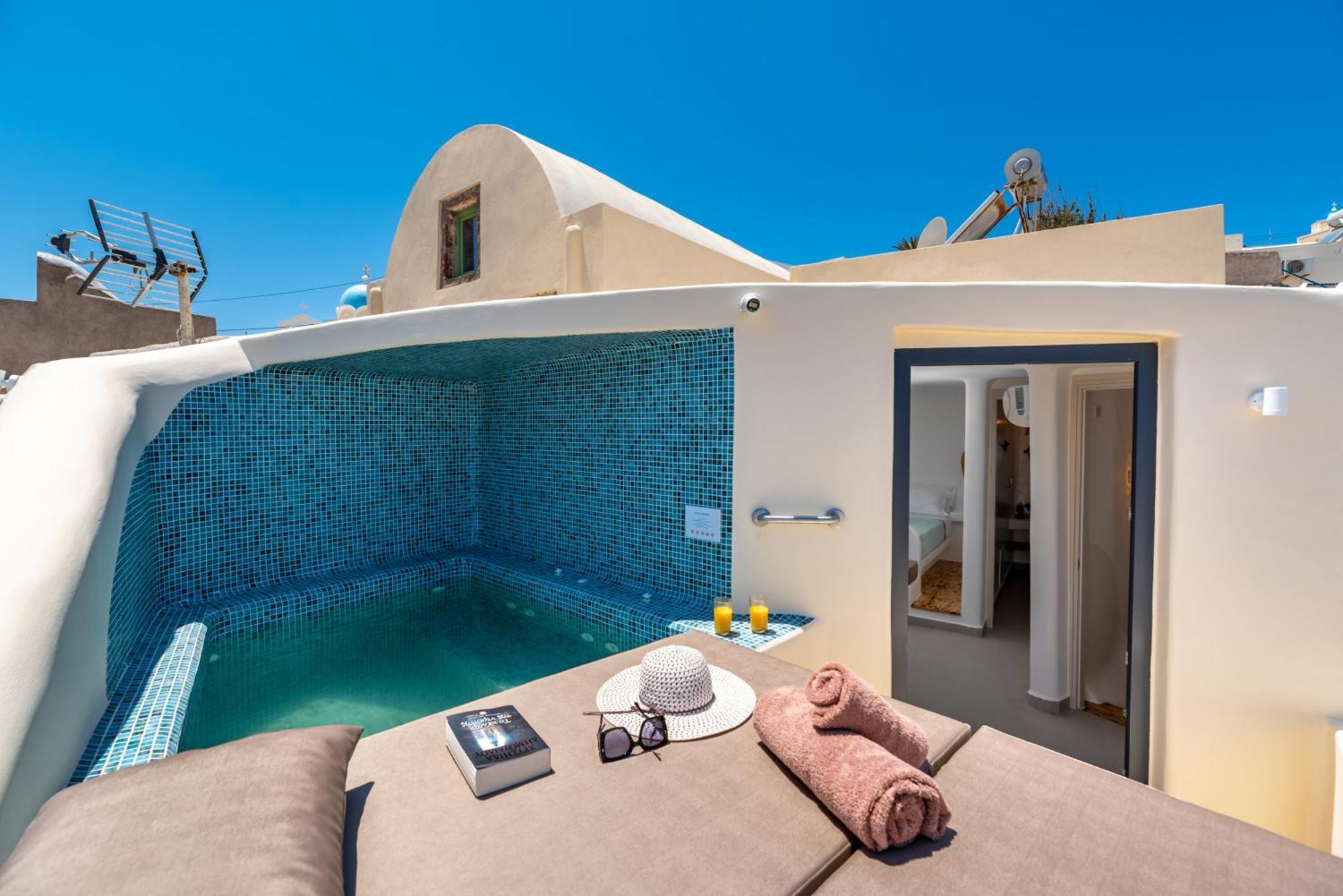 Deep Cave Suites Kontochori ثيرا المظهر الخارجي الصورة